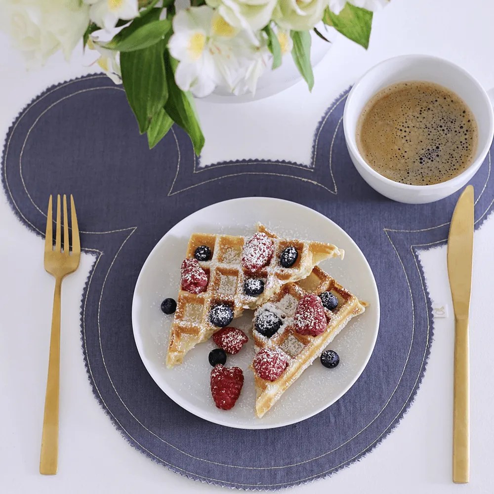 Ľanové prestieranie myška džínsová so zlatom 39x35cm