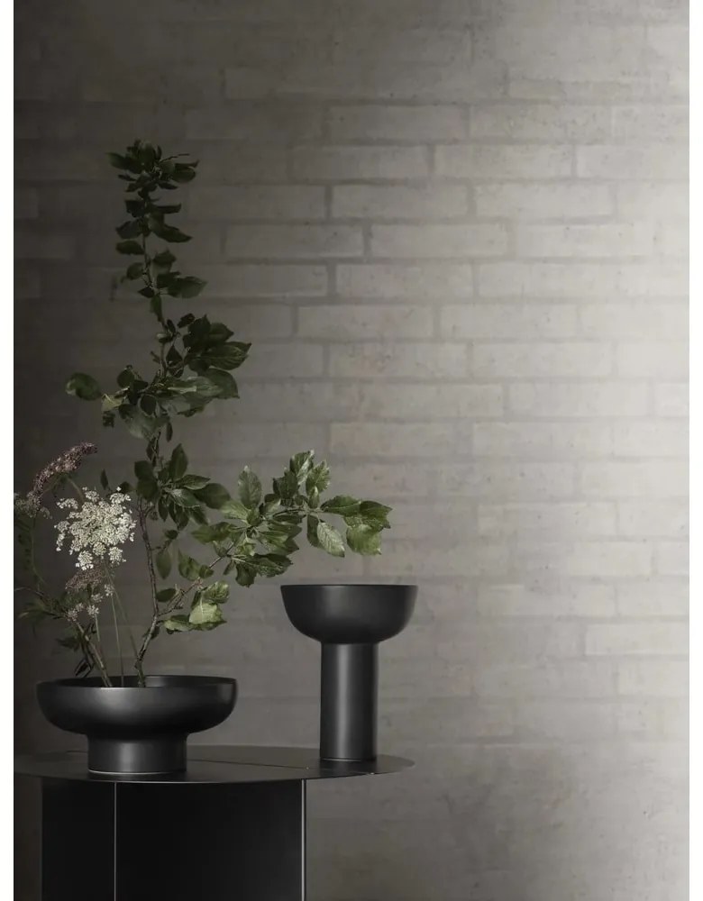 Kovový okrúhly odkladací stolík ø 35 cm Oru – Blomus