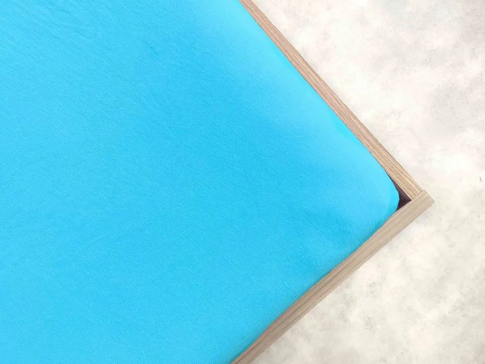 Jersey plachta do postieľky s elastanom Deluxe 70 x 140 cm – svetlomodrá