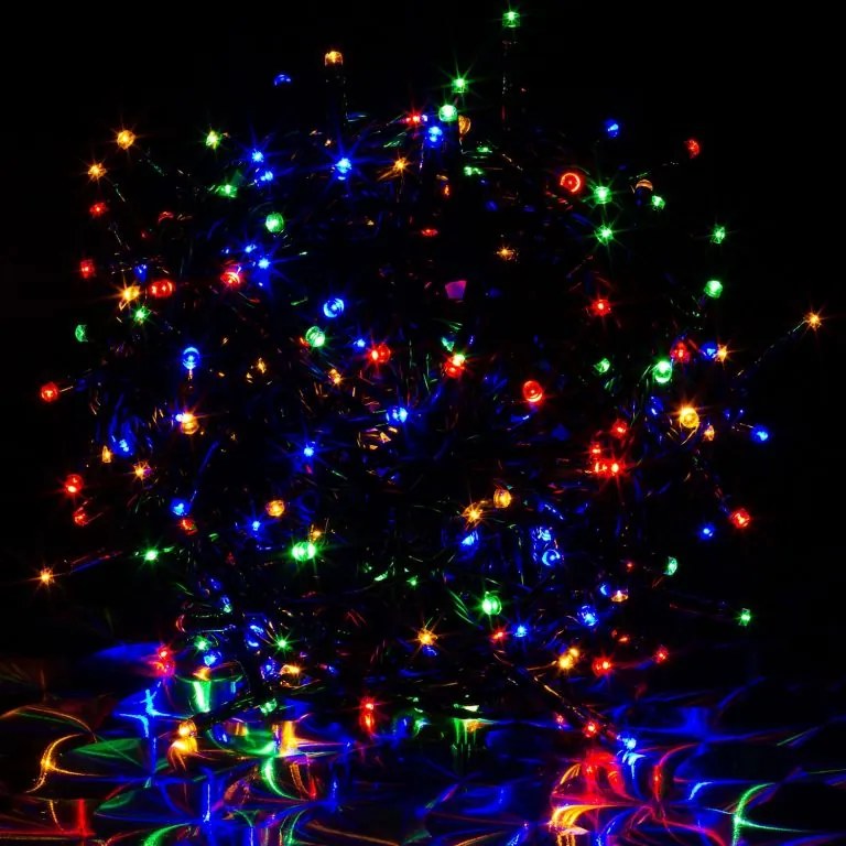 VOLTRONIC Vianočná reťaz 10 m, 100 LED, farebná, na batérie