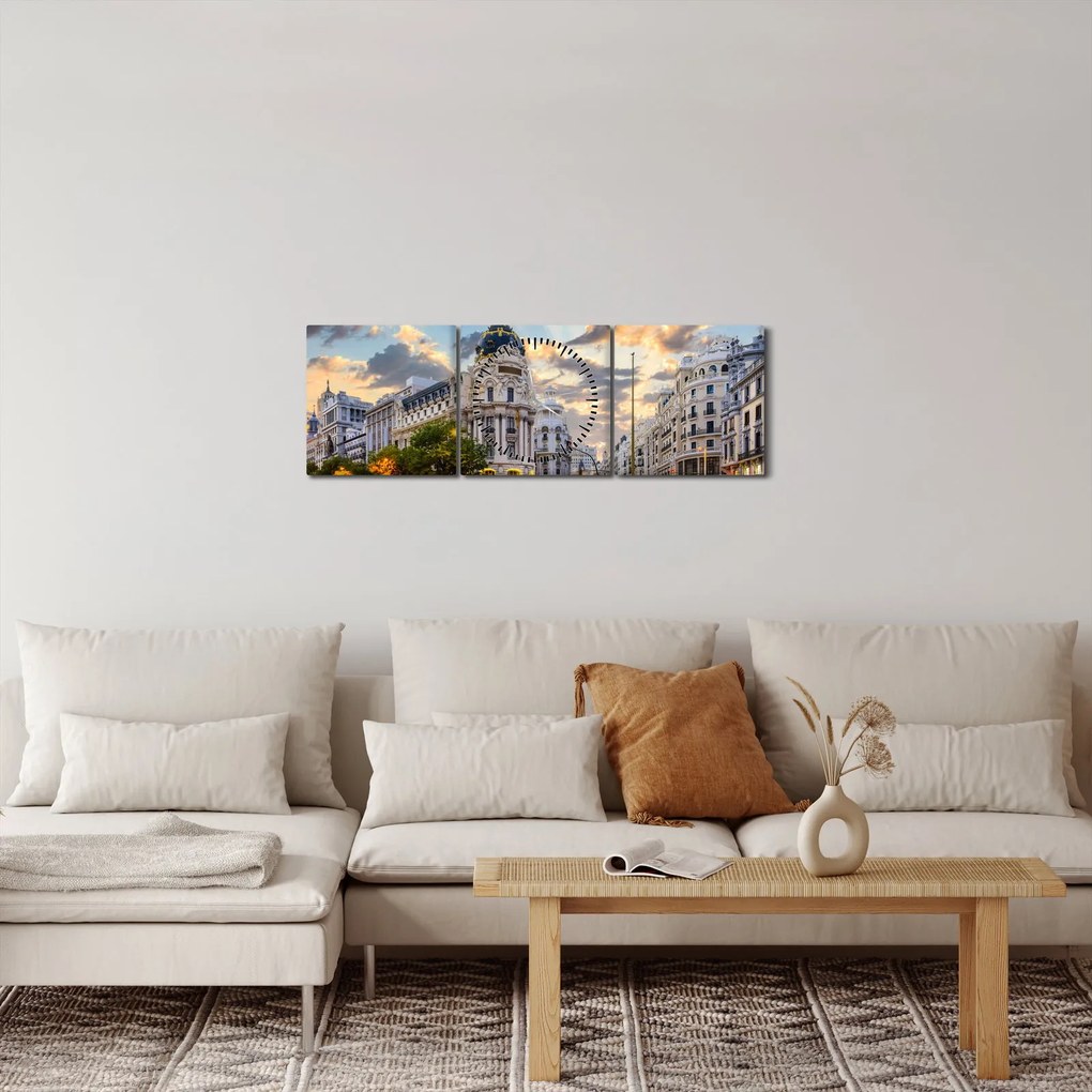 Obraz - Calle Gran Vía, Madrid, Španielsko (s hodinami) (90x30 cm)