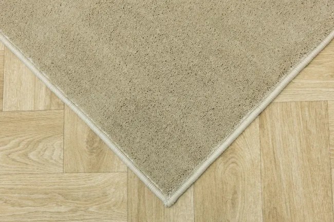 Metrážny koberec Lexus 173 béžový