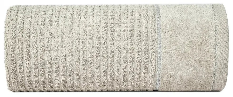 Bavlnená osuška GLORY v béžovej farbe s velúrovým okrajom prešitá lesklou niťou Šírka: 50 cm | Dĺžka: 90 cm