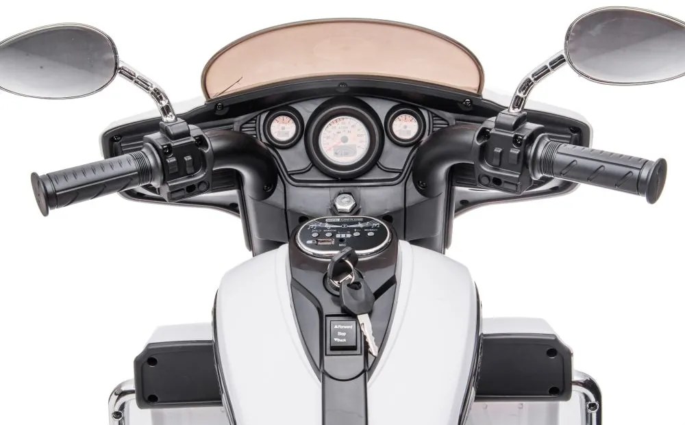 Nabíjacia trojkolesová motorka Goldwing White