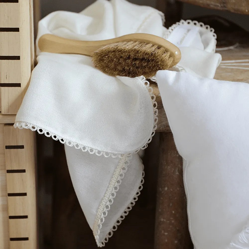 Bambusová plienka s čipkou vanilka 43x43cm