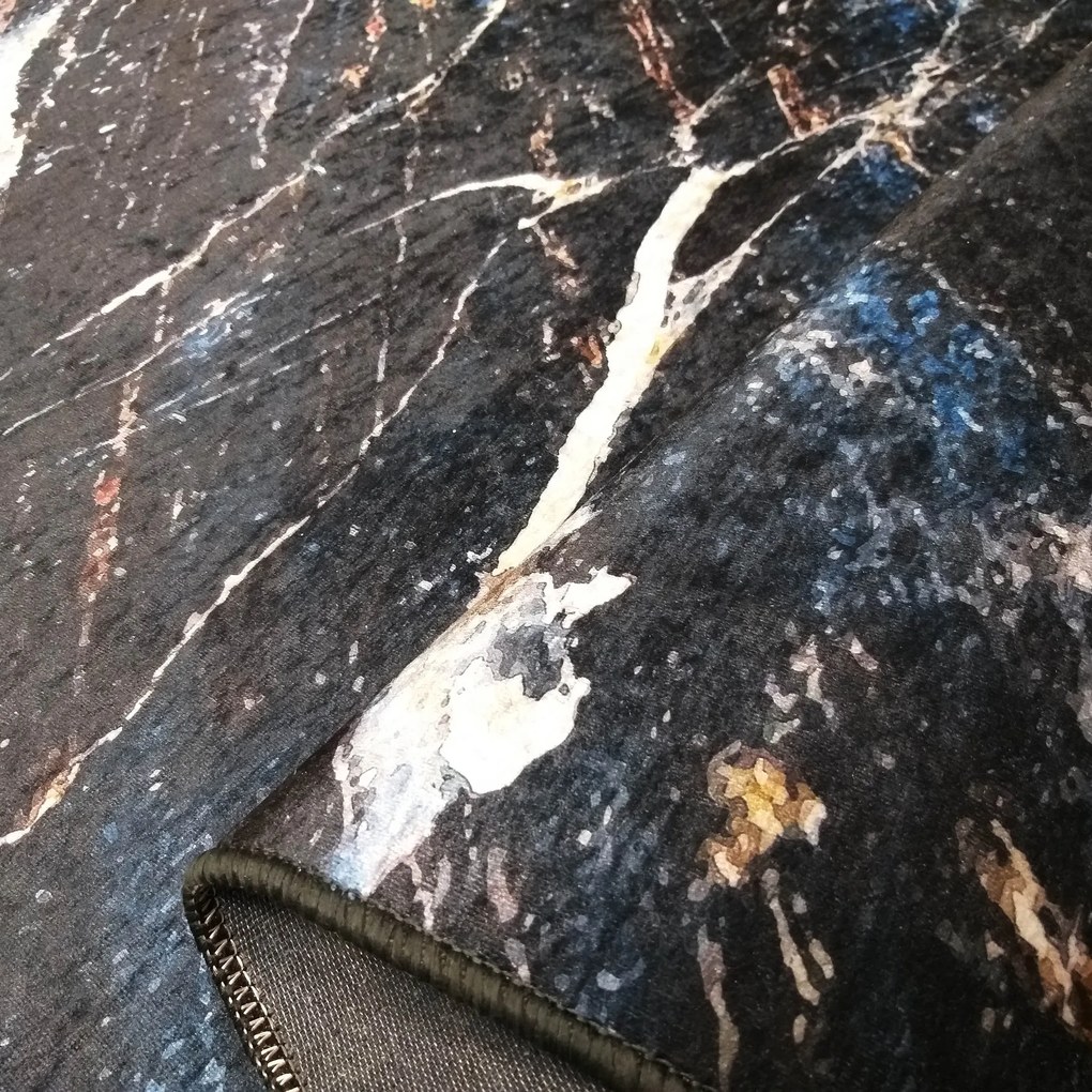 DY Čierno-zlatý koberec s mramorovým vzorom Black 02 Rozmer: 80x150 cm