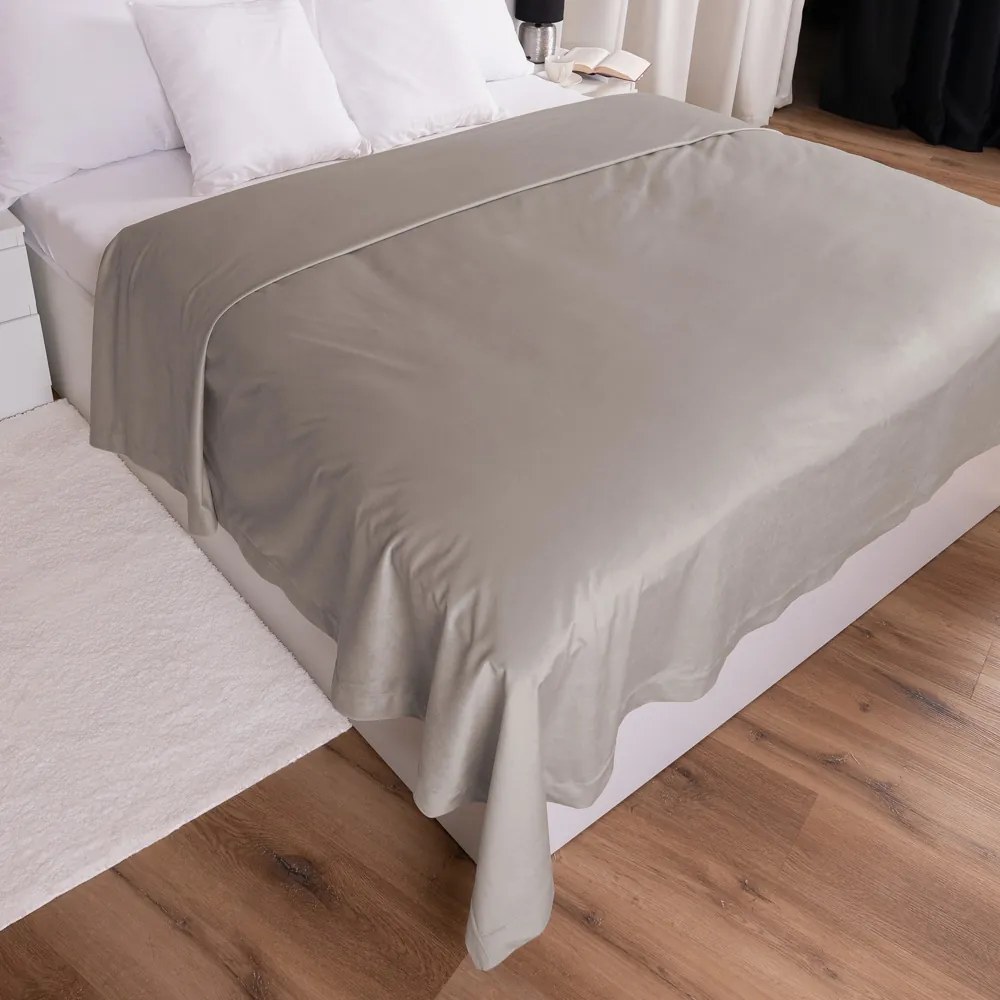 Biante Zamatový prehoz na posteľ Velvet Prémium SVP-015 Latte 140x200 cm