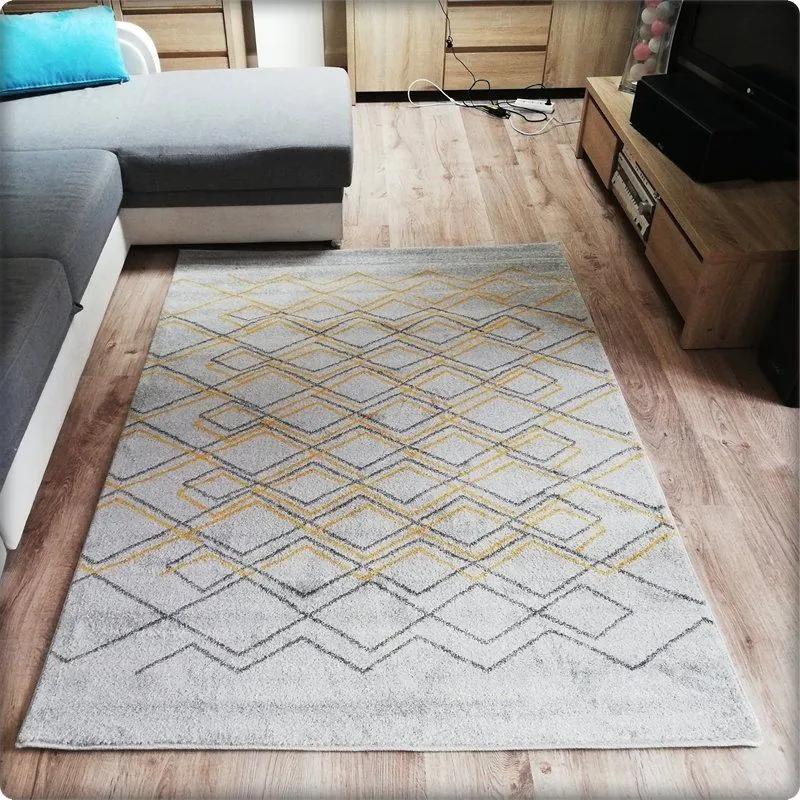 Dekorstudio Moderný koberec RELAX - Žltá sieť Rozmer koberca: 140x190cm