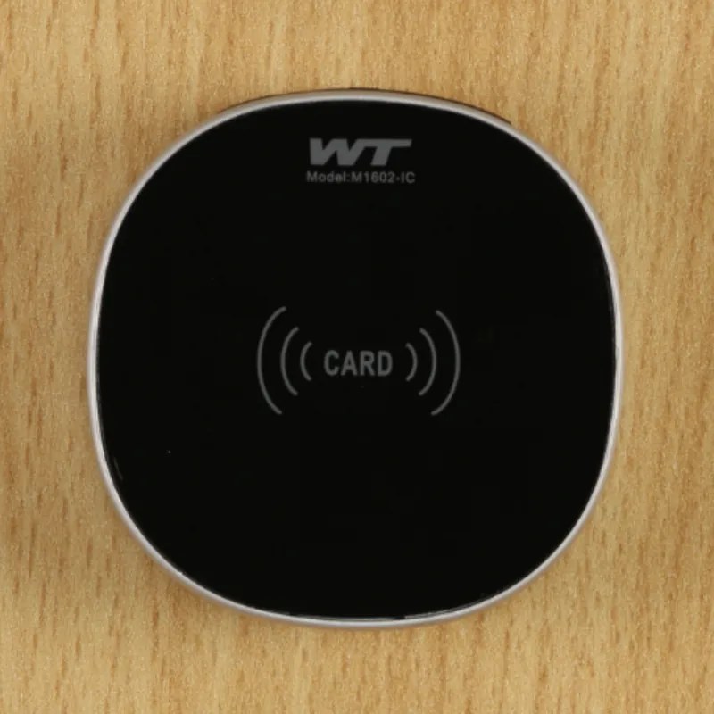 Kovová šatníková skrinka S1, 2-dverová, 1850 x 600 x 500 mm, demont, zámok s čítačkou RFID kariet, laminované dvere, buk