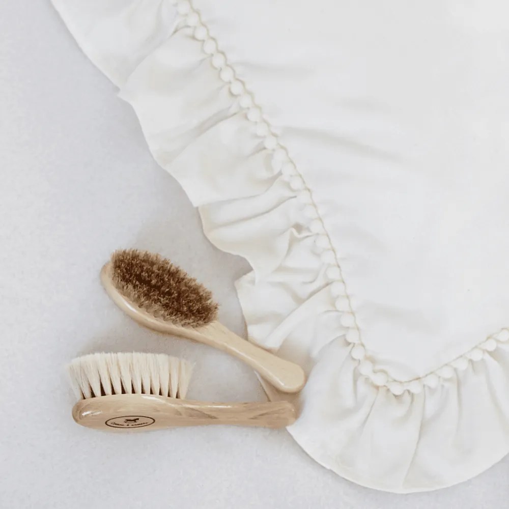 Boho vankúš s volánom a bublinkami vanilka 40x40cm