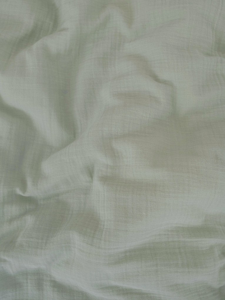 Mušelínová obliečka na vankúš 50 × 70 cm – Alexia šedozelená