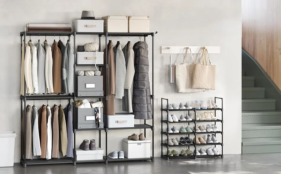 Otváracia šatníková skriňa Melisa 182 cm čierna