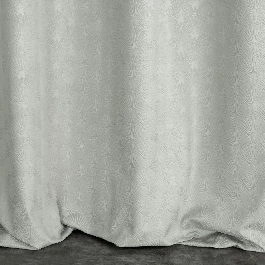 ZATEMŇOVACÍ ZÁVES NA KRÚŽKOCH JULIA 140X250 CM STRIEBORNÁ