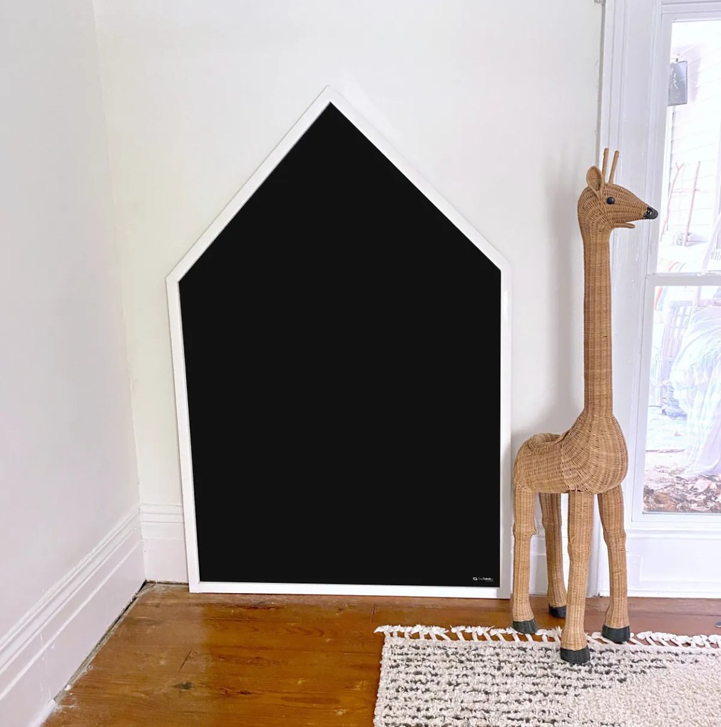 Toptabule.sk  Kriedová tabuľa Domček v prírodnom drevenom ráme + 7 farieb rámu