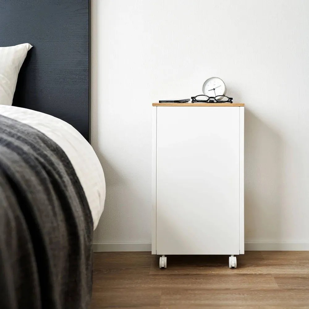 Kovový odkladací stolík 22x31 cm Tower – YAMAZAKI