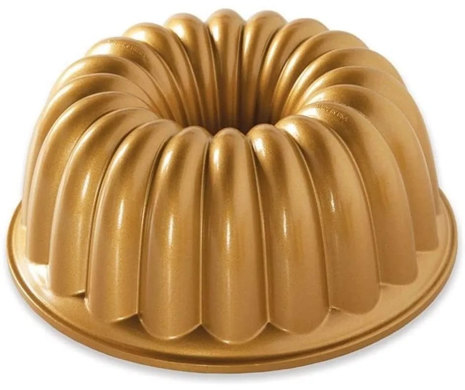 Nordic Ware Hliníková forma na bábovku Elegant Gold