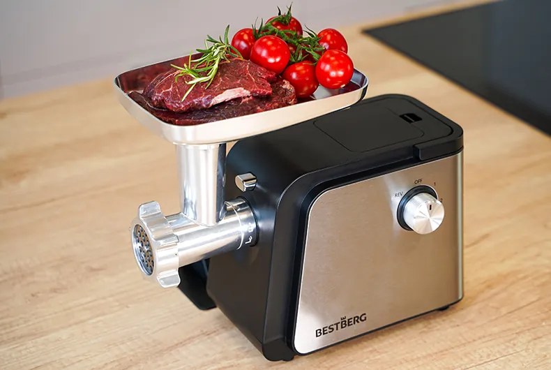 Elektrický mlynček na mäso BestBerg BBM-2500 / 2500 W / čierna/strieborná