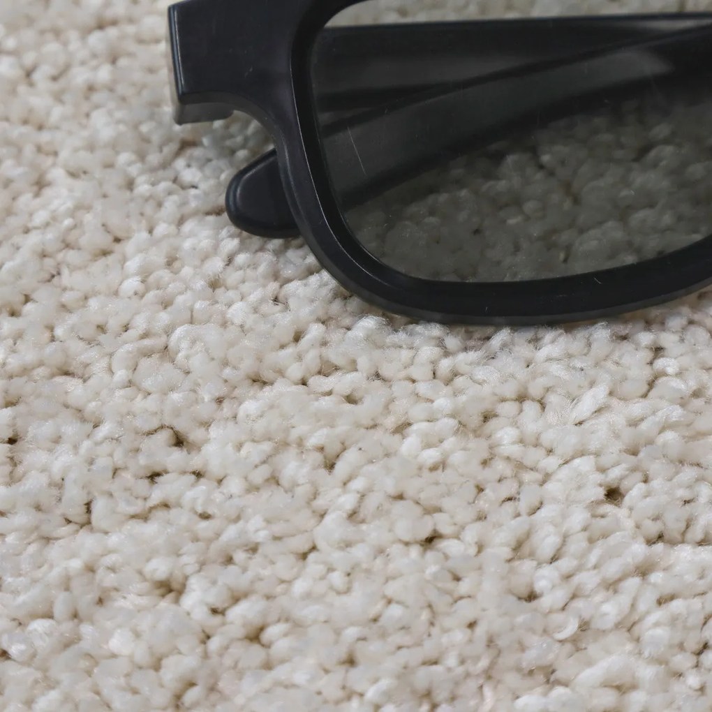 Metrážny koberec Bali 069, na mieru, šíře 4m, biela, filc, detská izba