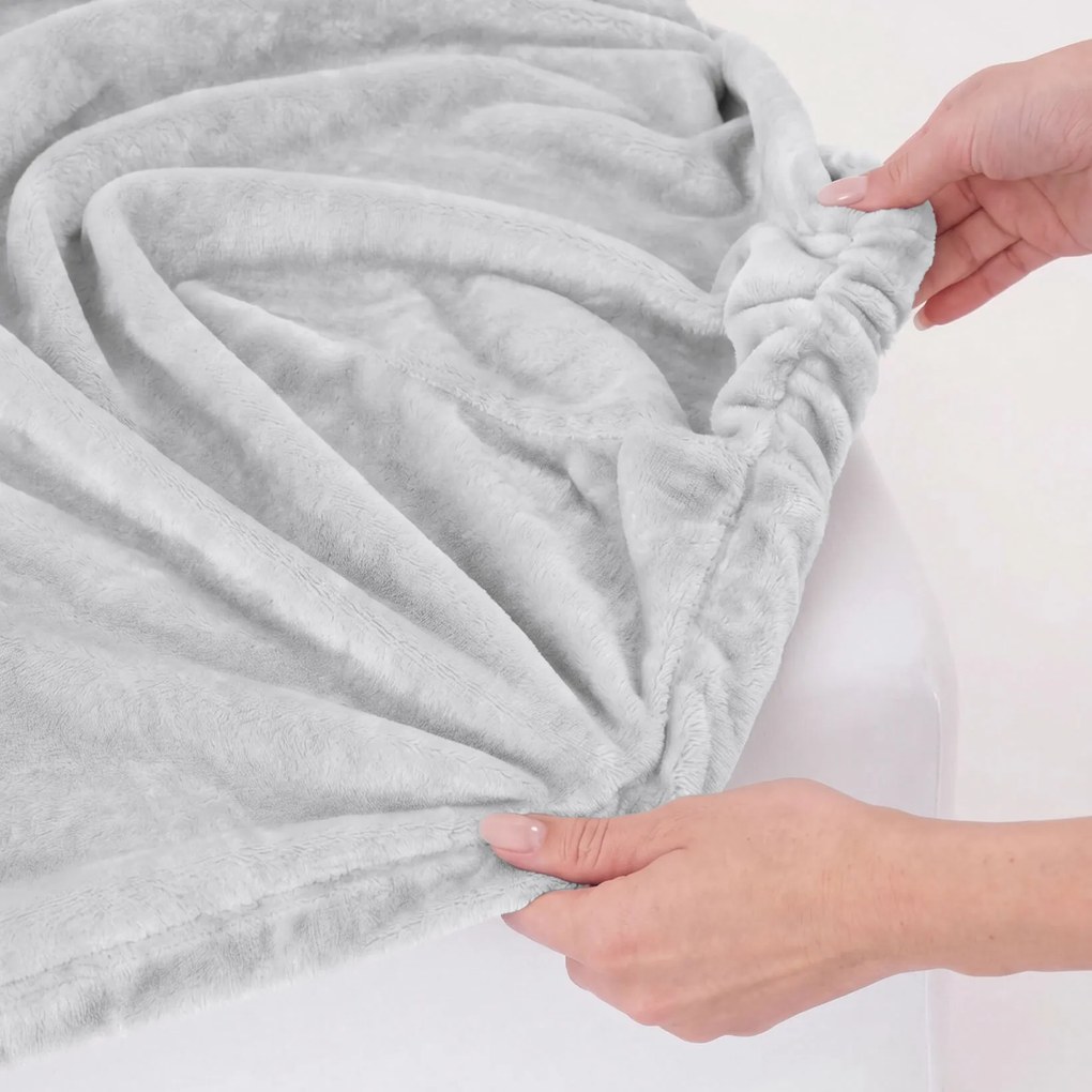 Goldea mikroplyšová elastická plachta deluxe – svetlo sivá 180 x 200 cm