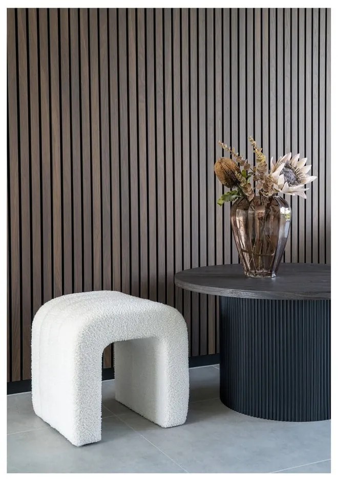 Biely taburet z textílie buklé Colma – House Nordic
