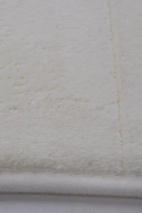 Kúpeľňový koberček Coral Velvet CREAM