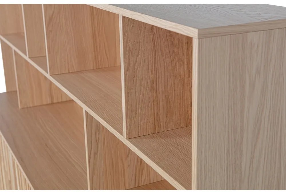 Knižnica v dekore duba v prírodnej farbe 200x150x44 cm Gravure – WOOOD