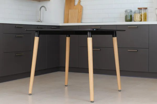 Jedálenský stôl GRACE čierny FAT1163