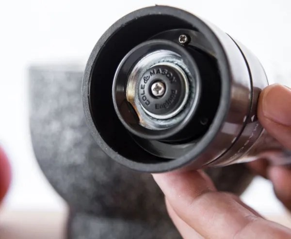 Cole&Mason - Sada mlynčekov na soľ a korenie DERWENT 2 ks 19 cm antracit