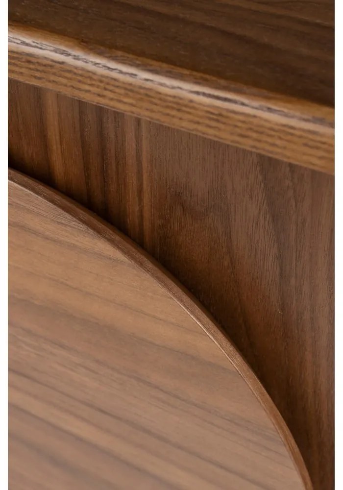 Hnedá nízka komoda v dekore orecha 120x58 cm Groove – Zuiver