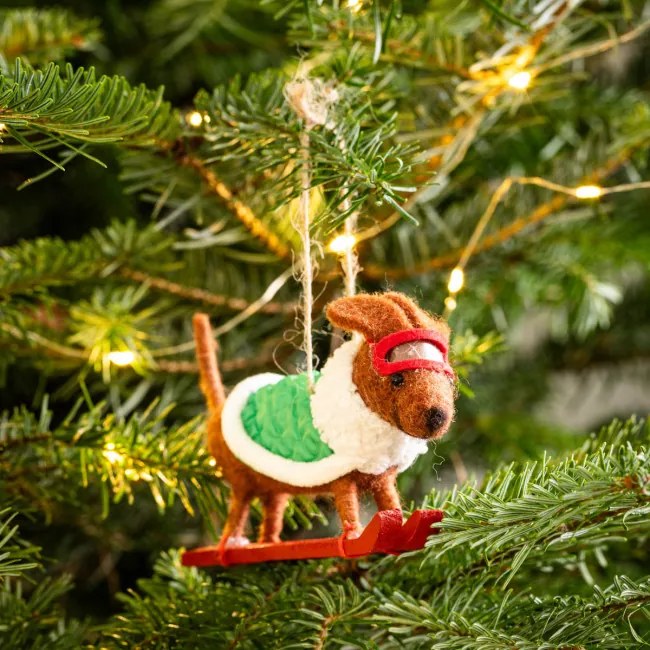 Vianočná ozdoba PETTIES jazvečík na lyžiach 705793