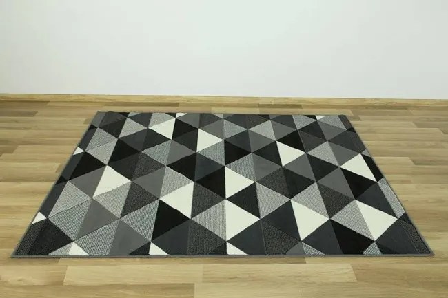 Koberec Luna 503430/56911 Trojuholníky sivý