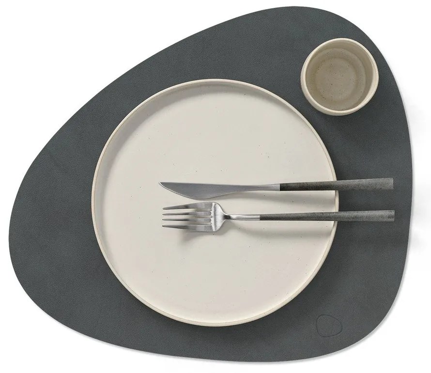 Prestieranie z eko kože 37x44 cm Curve L Nupo – LIND DNA