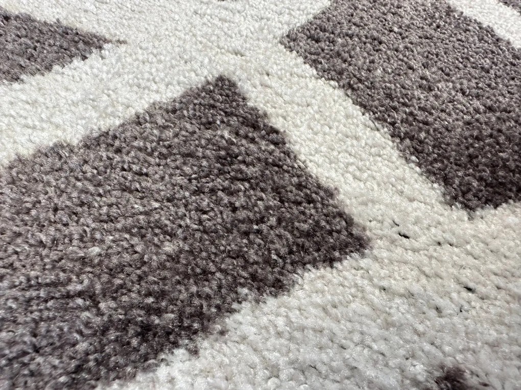 GDmats koberce Dizajnový kusový koberec Flashes od Jindřicha Lípy - 120x170 cm