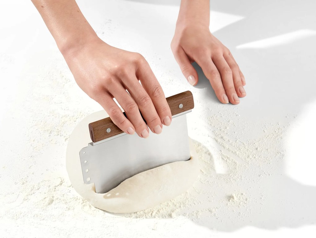 Krájač na cesto 2 v 1