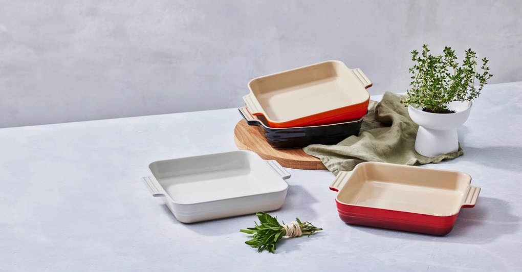 Pečiaca forma Le Creuset štvorcová 23 cm višňová