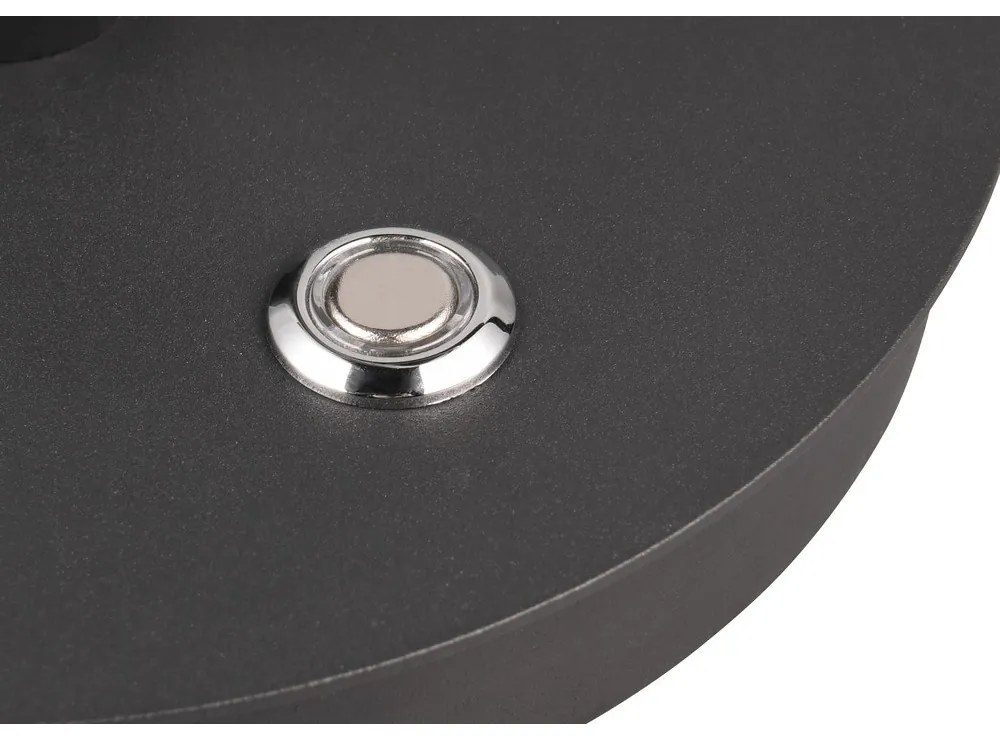 Čierna LED stolová lampa s kovovým tienidlom (výška 56 cm) Nala – Trio Select