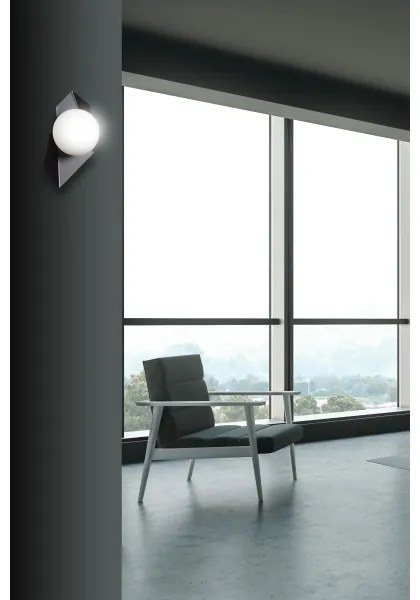 Nástenné svietidlo DRIFTON 1xE14/10W/230V čierna