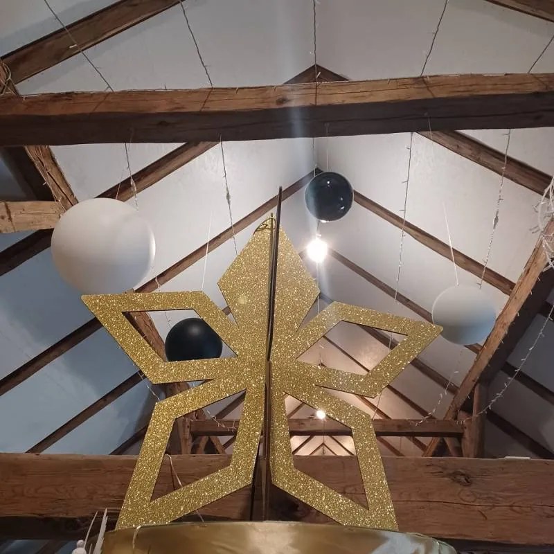 DECOLED Zlatá hviezda, 3D, 80 cm