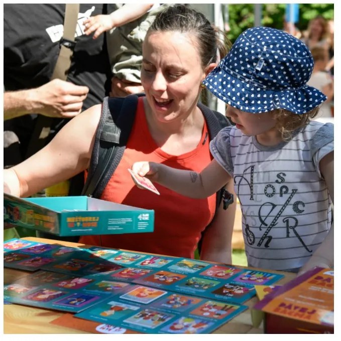 Nešpáraj sa v nose! alebo Etiketa pre deti – nová generácia