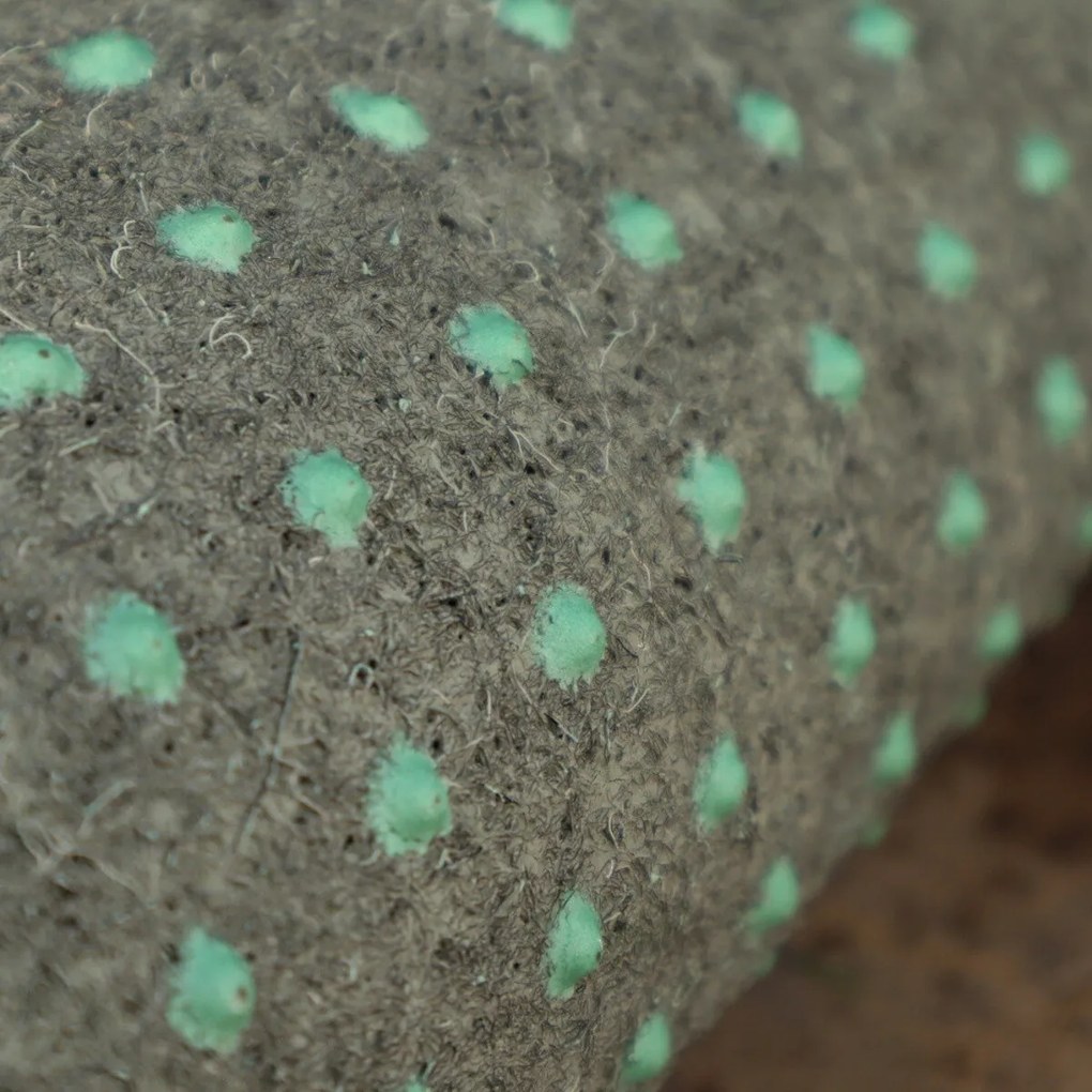 Betap, Umelá tráva Wembley jedinečná čierna, spodná časť s nopmi (na pevné podklady), šíře 2m,4m, čierna, nopy, chodba / predsieň