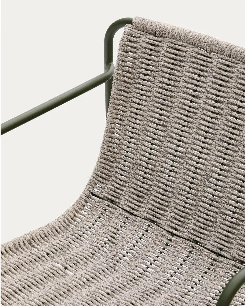 Sivozelená kovová záhradná stolička Maurina – Kave Home