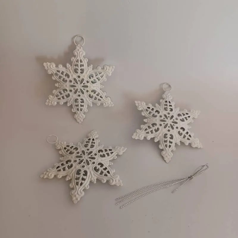 DECOLED Kovové vločky, 3 kusy, 10 x 7,7 cm, biele