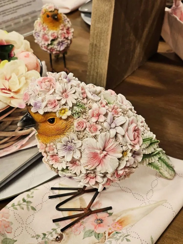 Dekoratívna soška vtáčika posiateho kvetinami - 7*10*12 cm