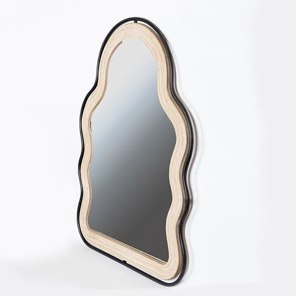 Nástenné zrkadlo 84x64 cm