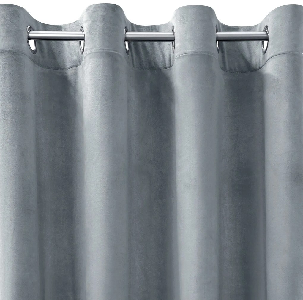 ZATEMŇOVACÍ ZÁVES NA KRÚŽKOCH MELANIE 140X260 CM STRIEBORNÁ