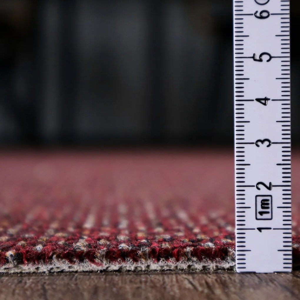 Timzo, Metrážny koberec Rubin 2159 red, na mieru, šíře 4m, červená, ab (mriežka), chodba / predsieň