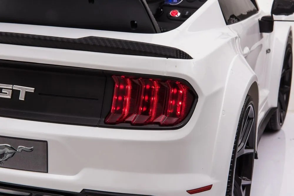 LEAN CARS Elektrické autíčko Ford Mustang GT Drift SX2038 biele