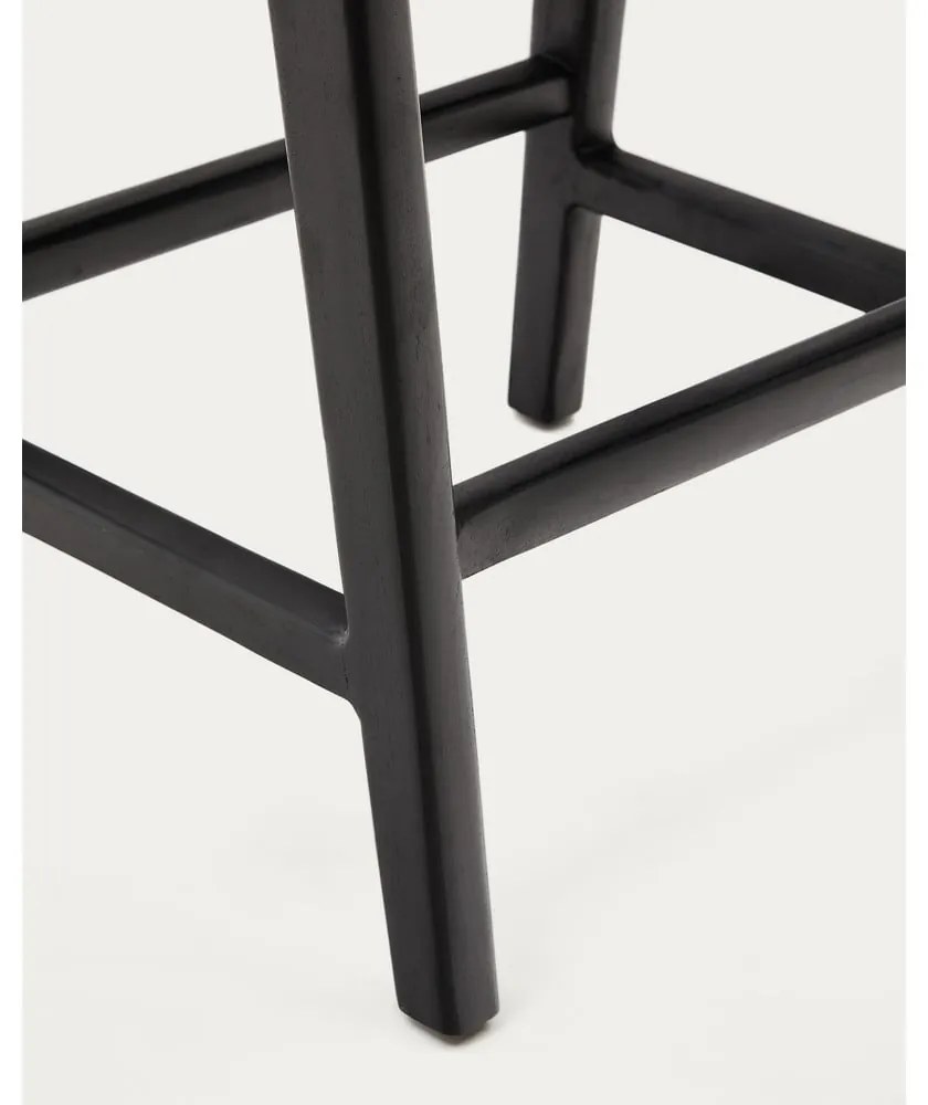 Čierna barová stolička z mahagónového dreva Calixta – Kave Home