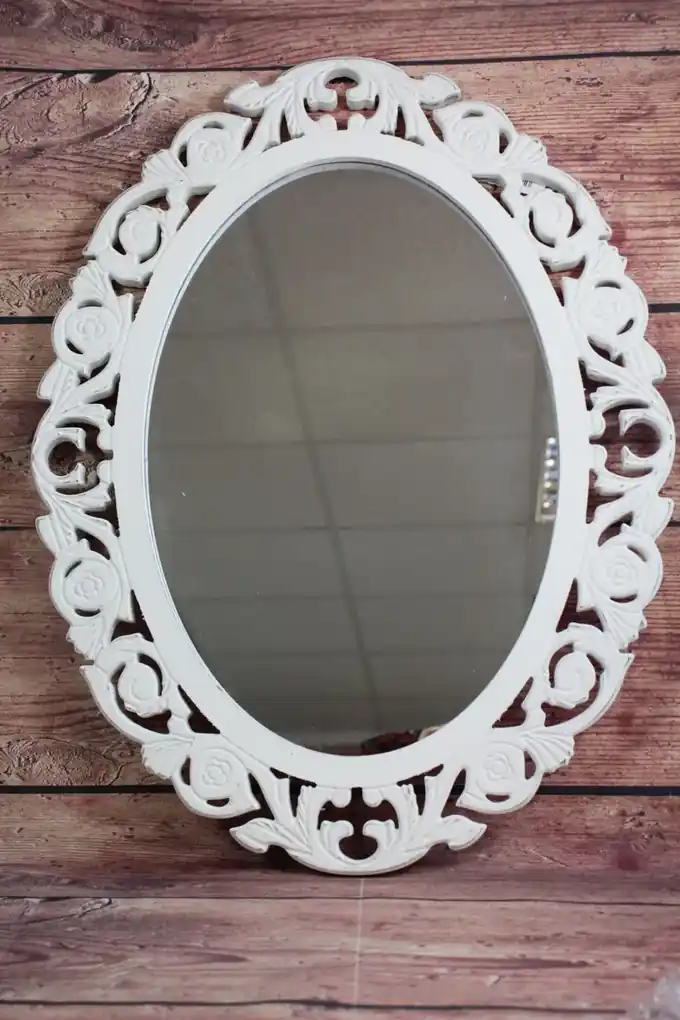 Drevené zrkadlo - biele oválne (44,5x59 cm) - vidiecky štýl | BIANO