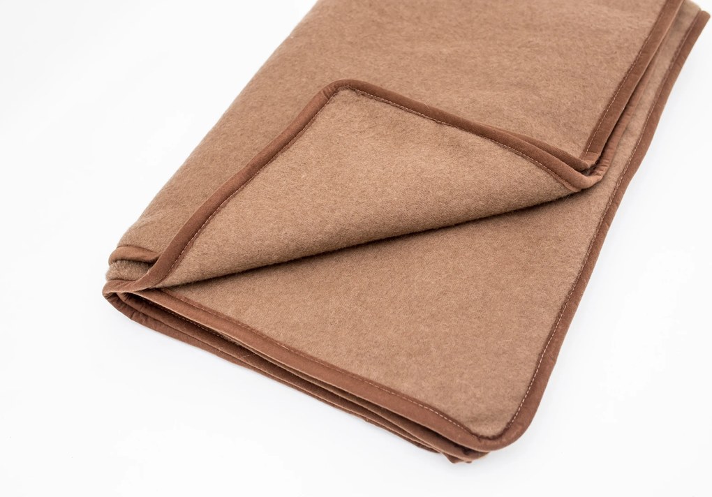 Deka z ovčej vlny 001